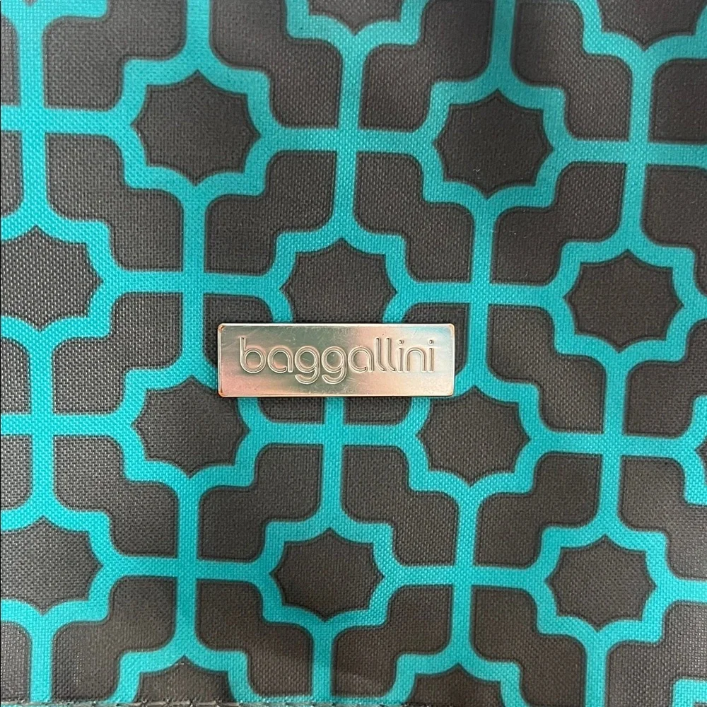 Baggallini Grey Teal Star Crossbody Travel Bag BLEMISH